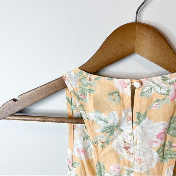 Privacy Please Lexington Swing Keyhole Dress in Flore - Picture 7 of 8